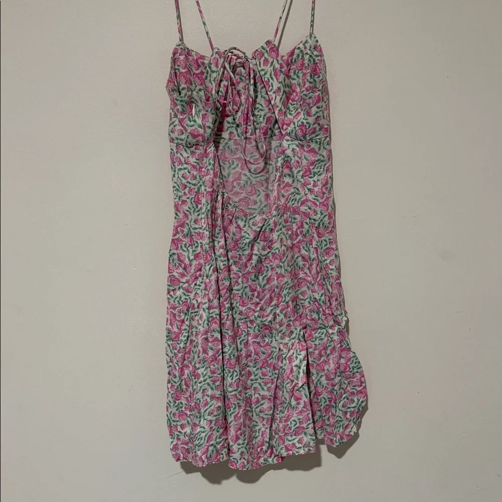 Floral Pink Spaghetti Strap Dress 🌺🌷🌸 - Picture 9 of 11